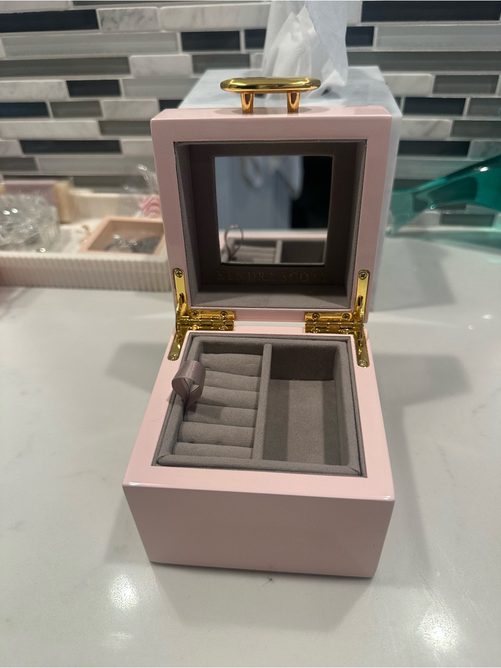 Kendra Scott Pink Jewelry Box with Gold Hardware | Retails $45